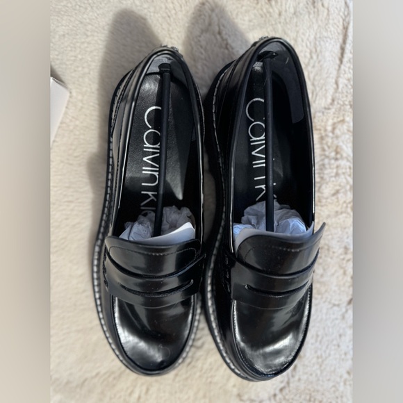 Calvin Klein Suzie Penny Loafers. Size 9 - Picture 9 of 10